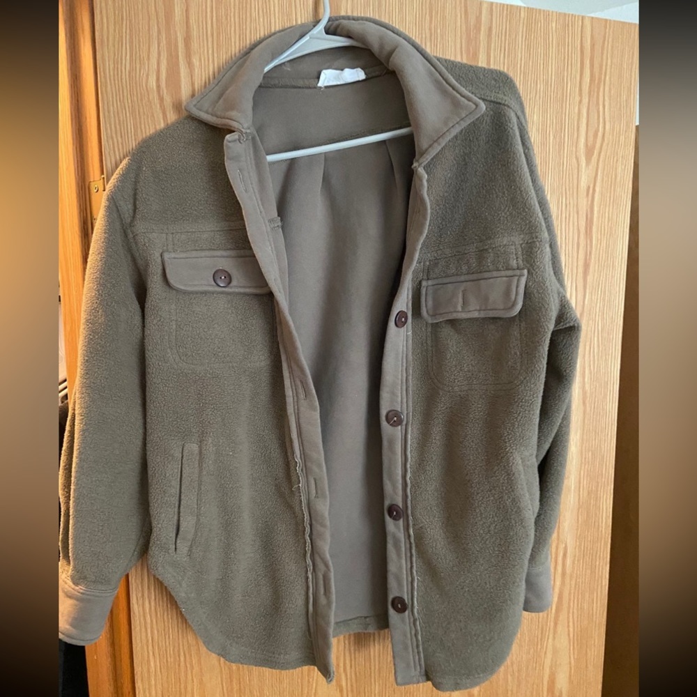 COPY - Carly Jean Los Angeles Skylar Shacket